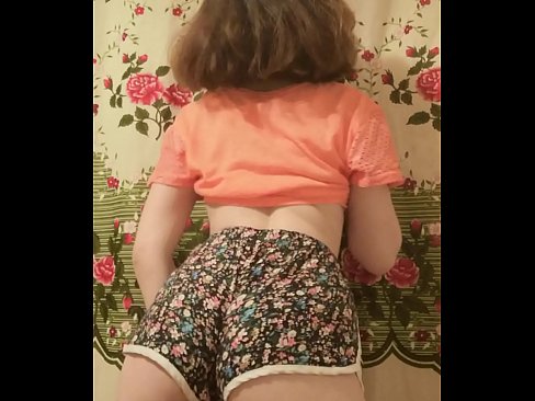 ❤️ Babe żagħżugħa sexy tqaxxir ix-xorts tagħha fuq il-kamera ❌ Video tal-ħakk  fil-porn mt.vegasservice.ru ❌️❤