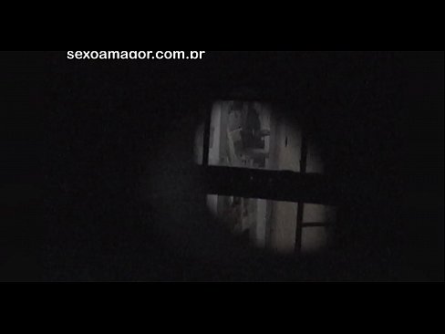 ❤️ Blondie tiġi filmata segretament minn voyeur tal-viċinat moħbi wara briks vojta ❌ Video tal-ħakk fil-porn mt.vegasservice.ru ❌️❤