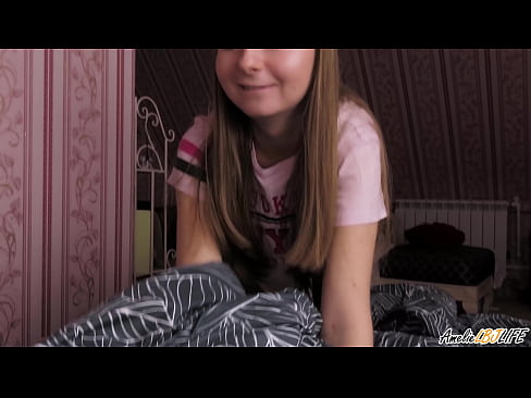 ❤️ Blondie Terda l-BFF tagħha Profondament u Gets Cum F'Ħalqha ❌ Video tal-ħakk fil-porn mt.vegasservice.ru ❌️❤